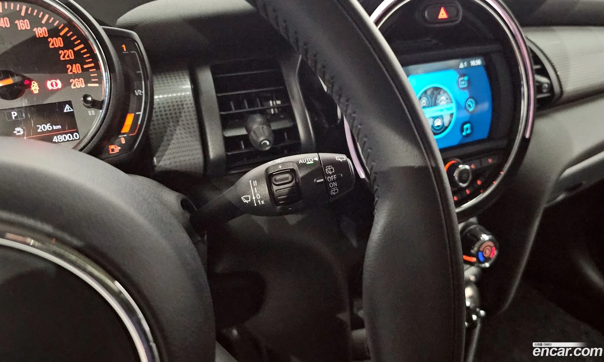 Mini Cooper Standard 2020 - фотография 6294242