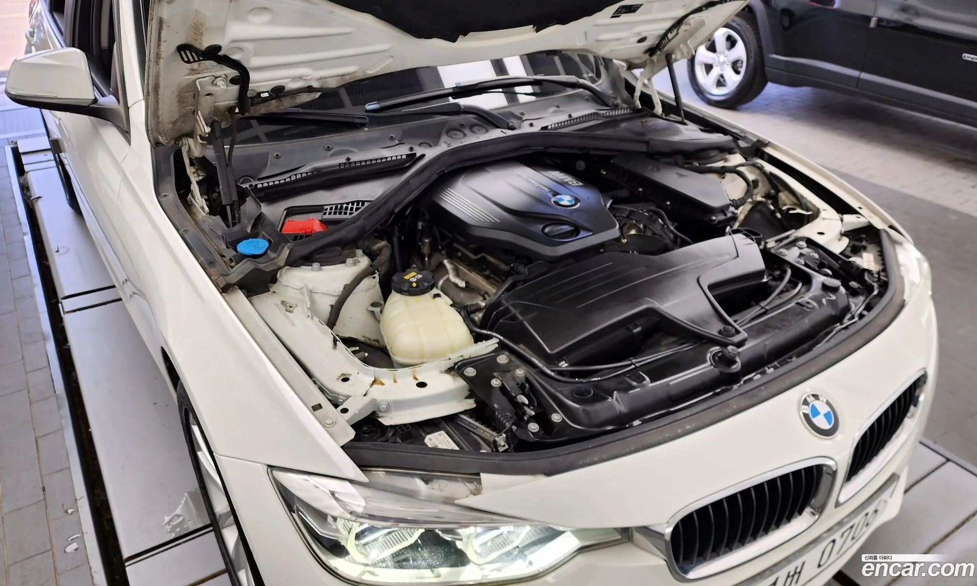 BMW 3 Series F30 320D - фотография 15439996