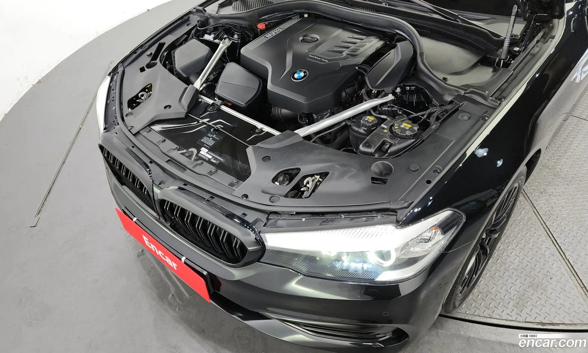 BMW 5 Series G30 520I Luxury - фотография 15439984