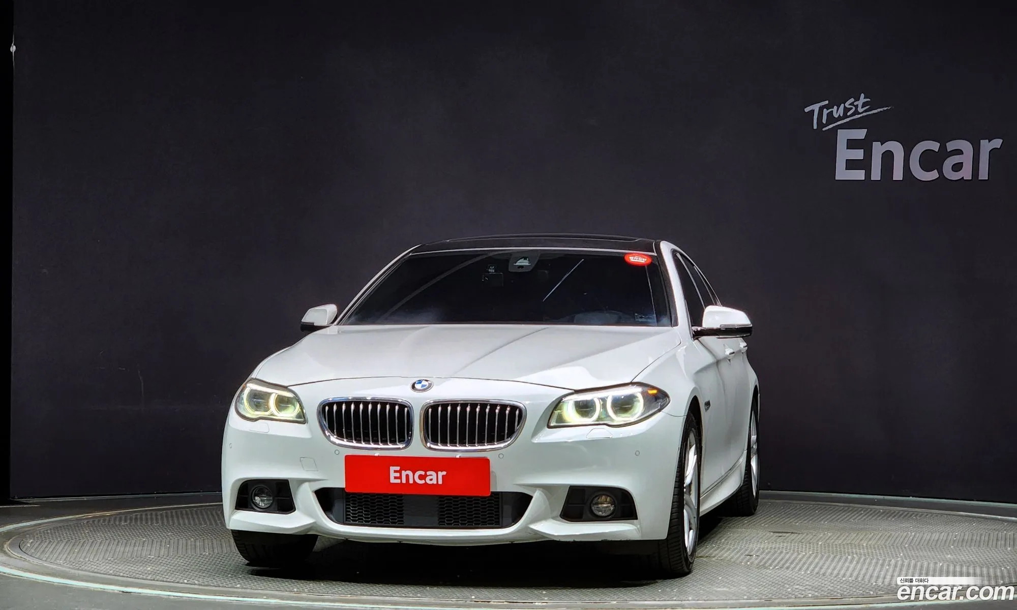 BMW 5 Series F10 528I xDrive M Aerodynamic Special Edition - фотография 15439945