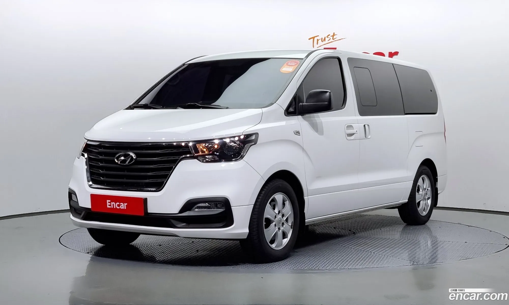 The New Grand Starex Wagon 12-Seater Smart - фотография 1484256