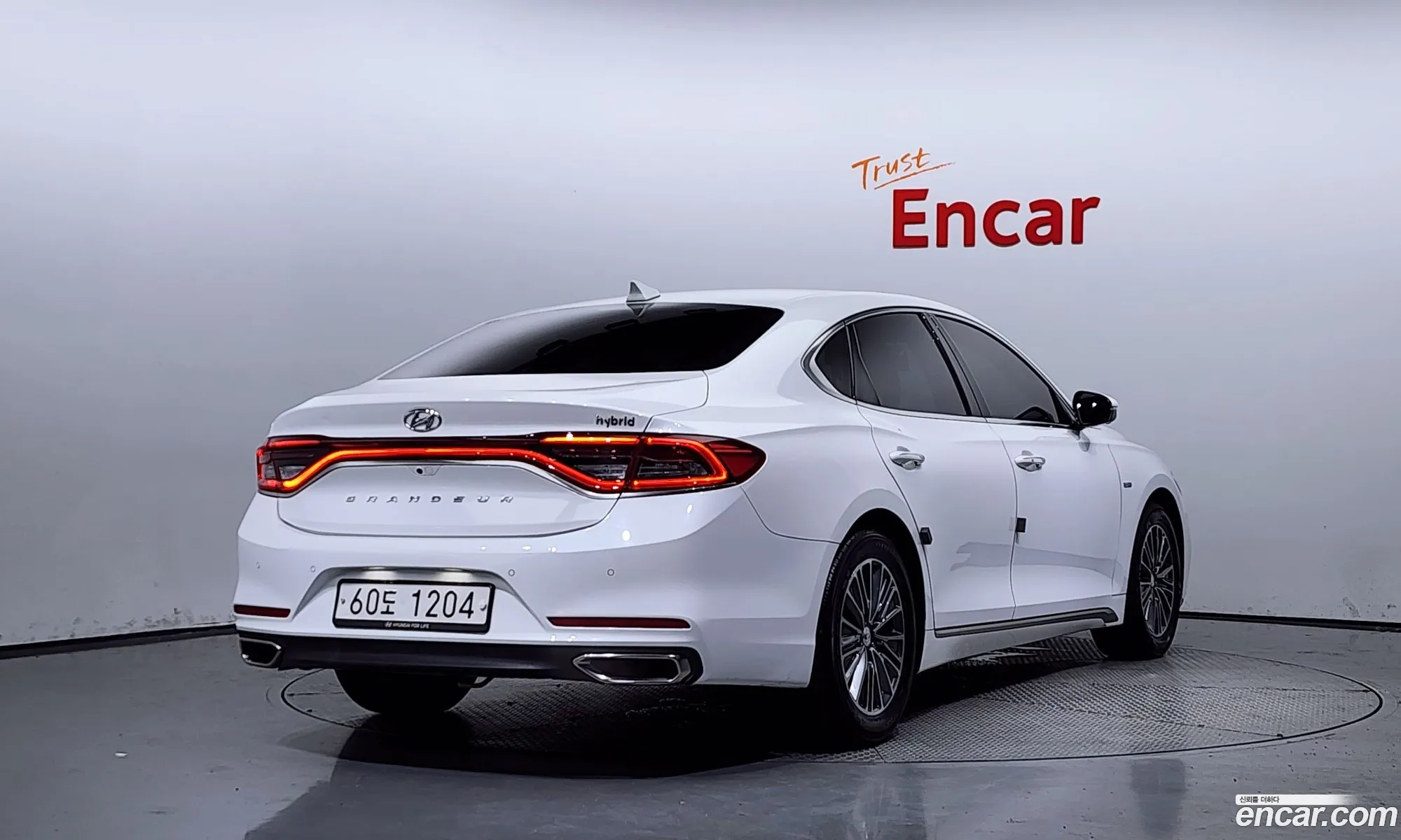 Hyundai Grandeur Ig Hybrid Exclusive - фотография 12503440