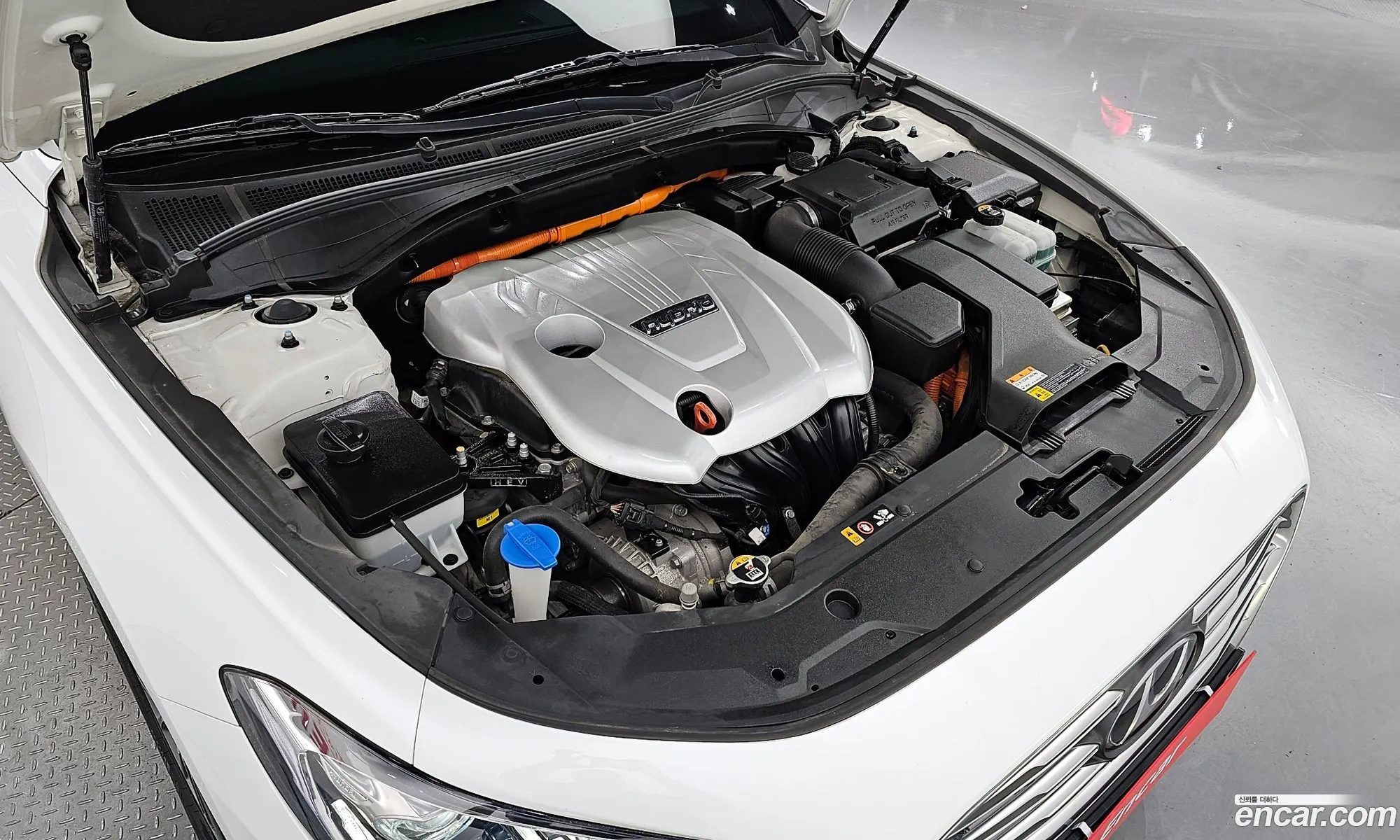 Hyundai Grandeur Ig Hybrid Exclusive - фотография 12503444