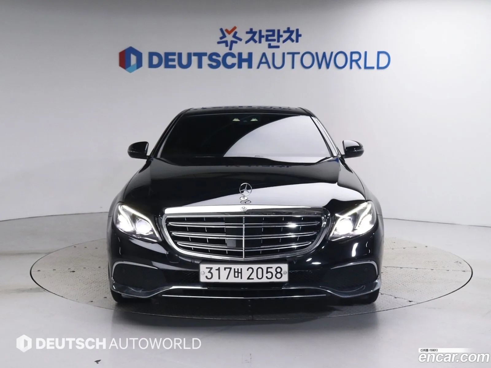 Benz E-Class W213 E220D Exclusive - фотография 12539845