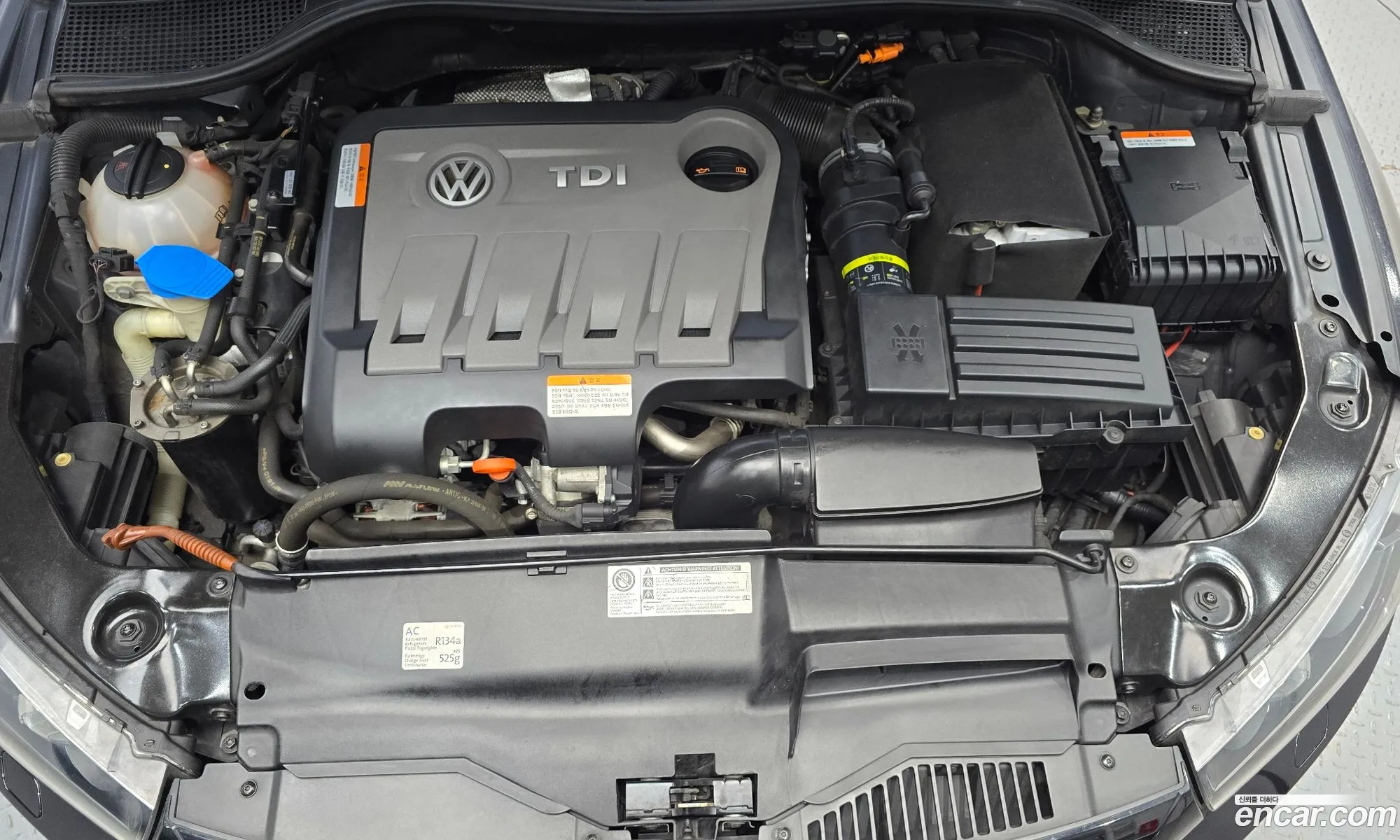 Volkswagen Scirocco 20 Tdi R-Line - фотография 12139021