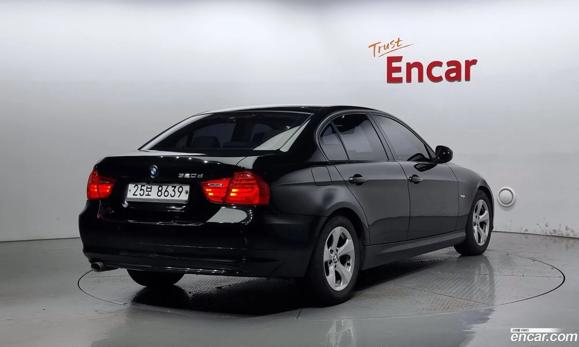 BMW 3 Series E90 320D Sedan - фотография 15311289