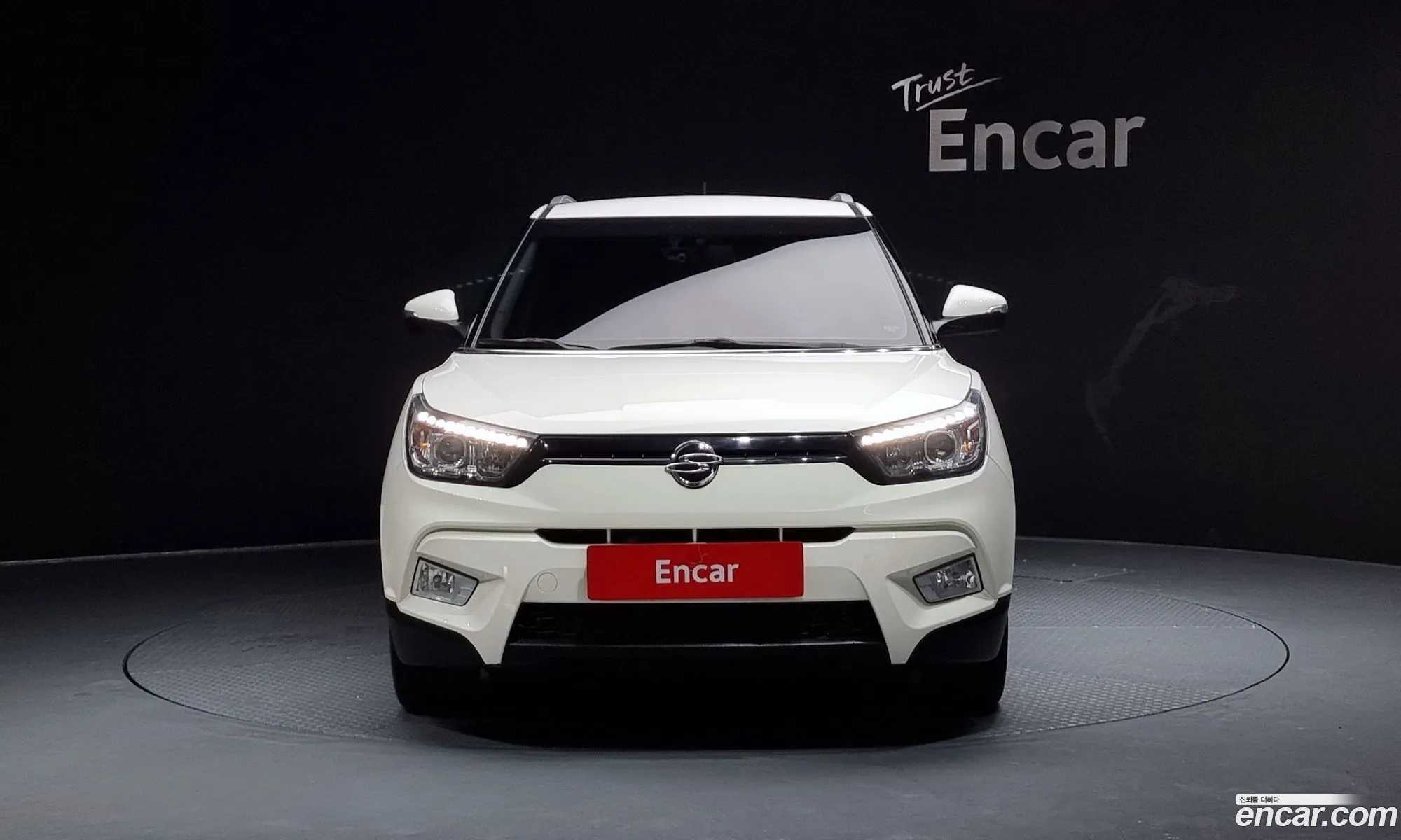Kg Mobility Ssangyong Tivoli Diesel Lx 2Wd - фотография 8017594