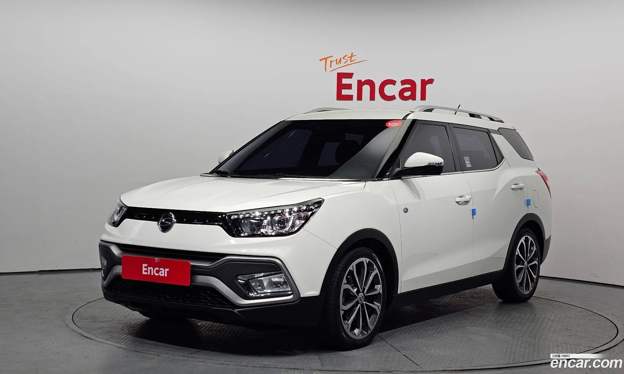 Kg Mobility Ssangyong Tivoli Air Diesel Ix 2Wd - фотография 8017580