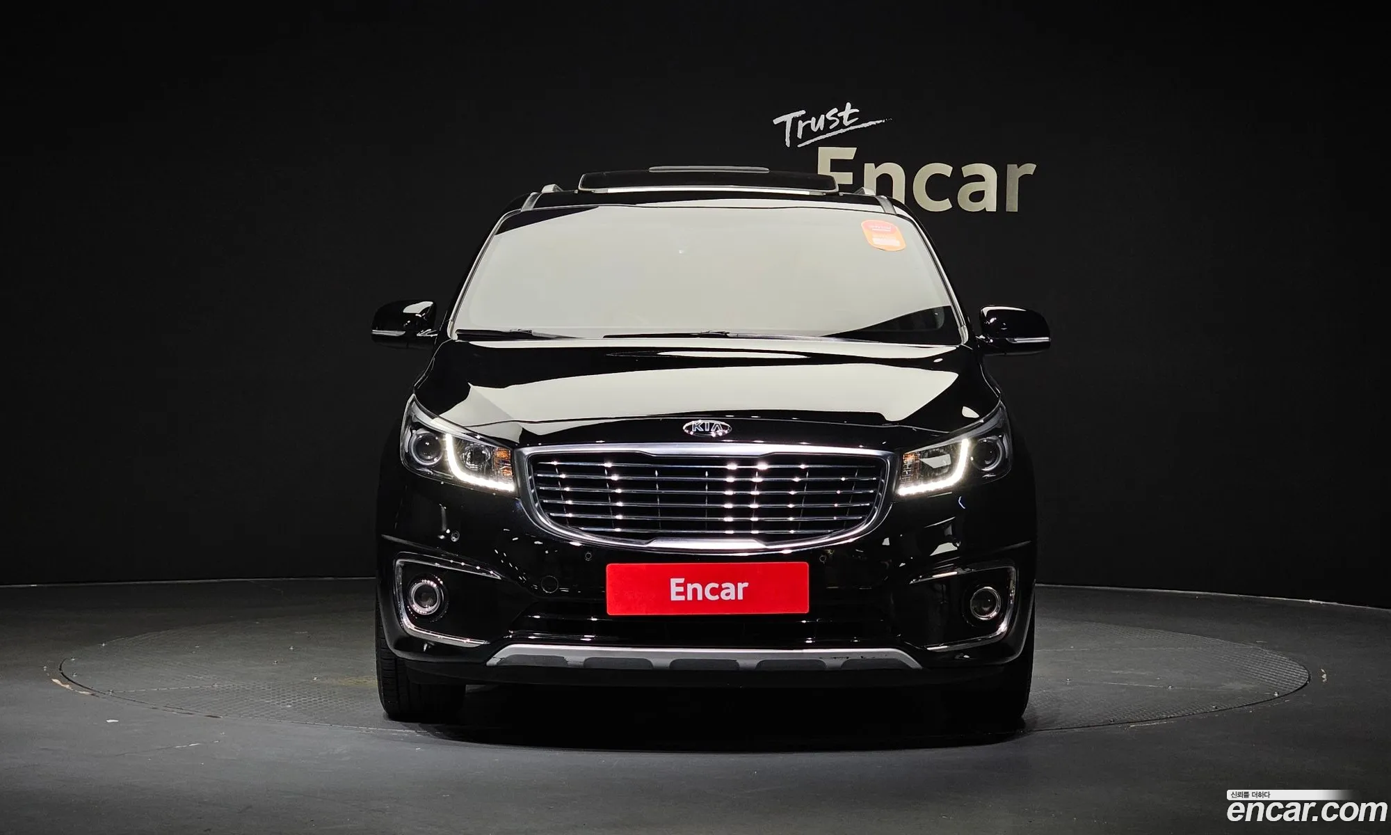 Kia All New Carnival 9-Seater Luxury - фотография 1645045
