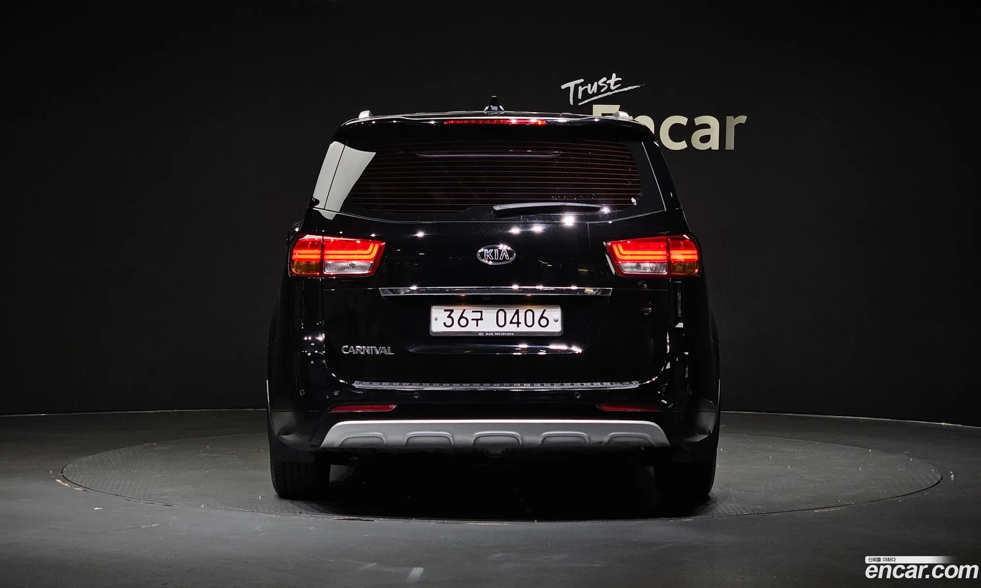 Kia All New Carnival 9-Seater Luxury - фотография 1645046