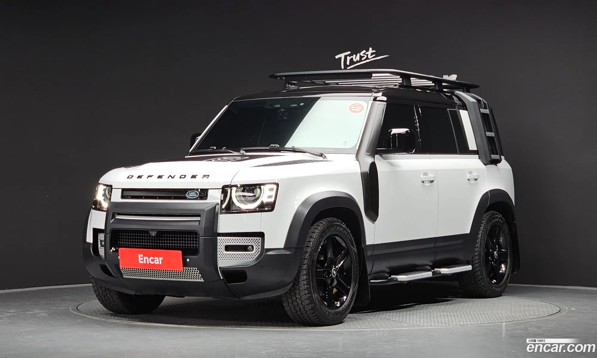 Land Rover Defender L663 110 D240 Se - фотография 4704838