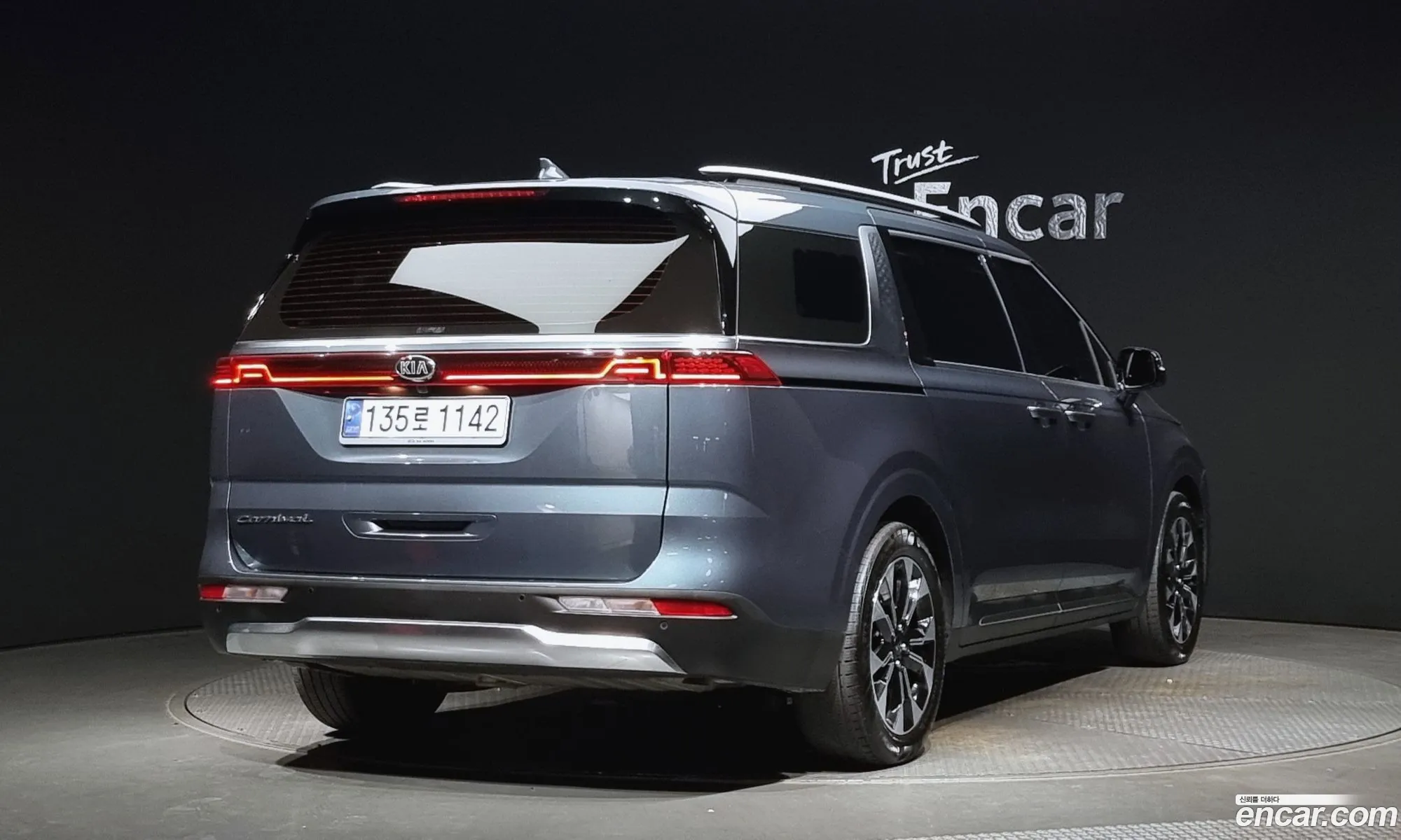 Kia Carnival 4Th Generation 9-Seater Signature - фотография 1696795