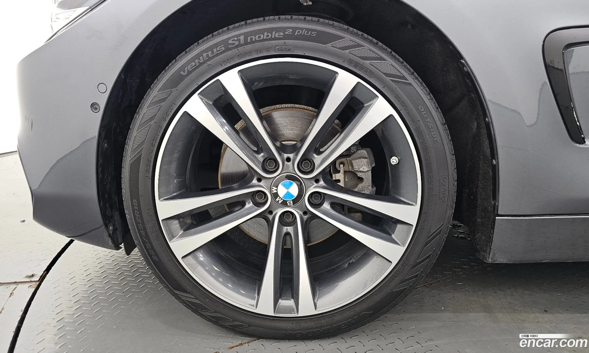 BMW 4 Series F32 420D xDrive Sports Gran Coupe - фотография 15260014