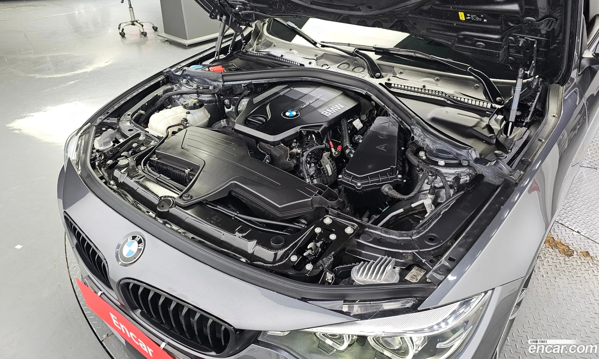 BMW 4 Series F32 420D xDrive Sports Gran Coupe - фотография 15260015