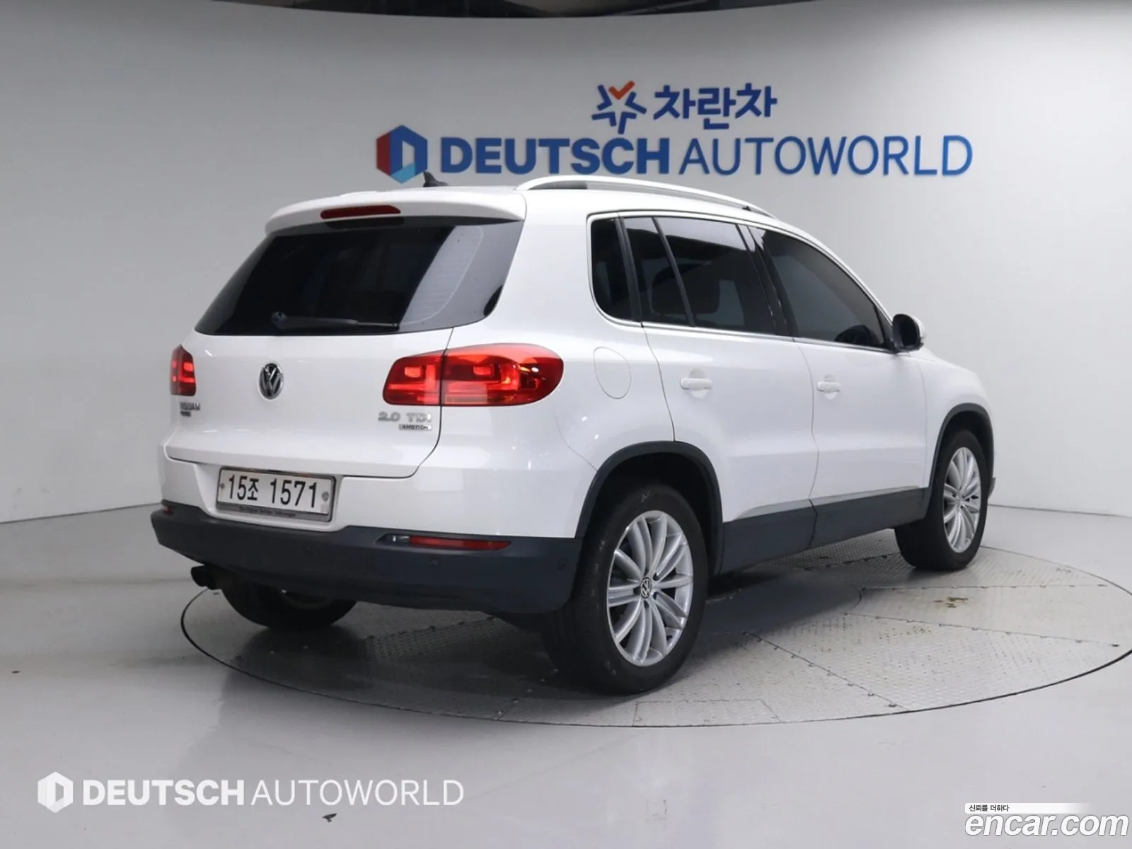 Volkswagen New Tiguan 20 Tdi Premium 5N - фотография 12143078