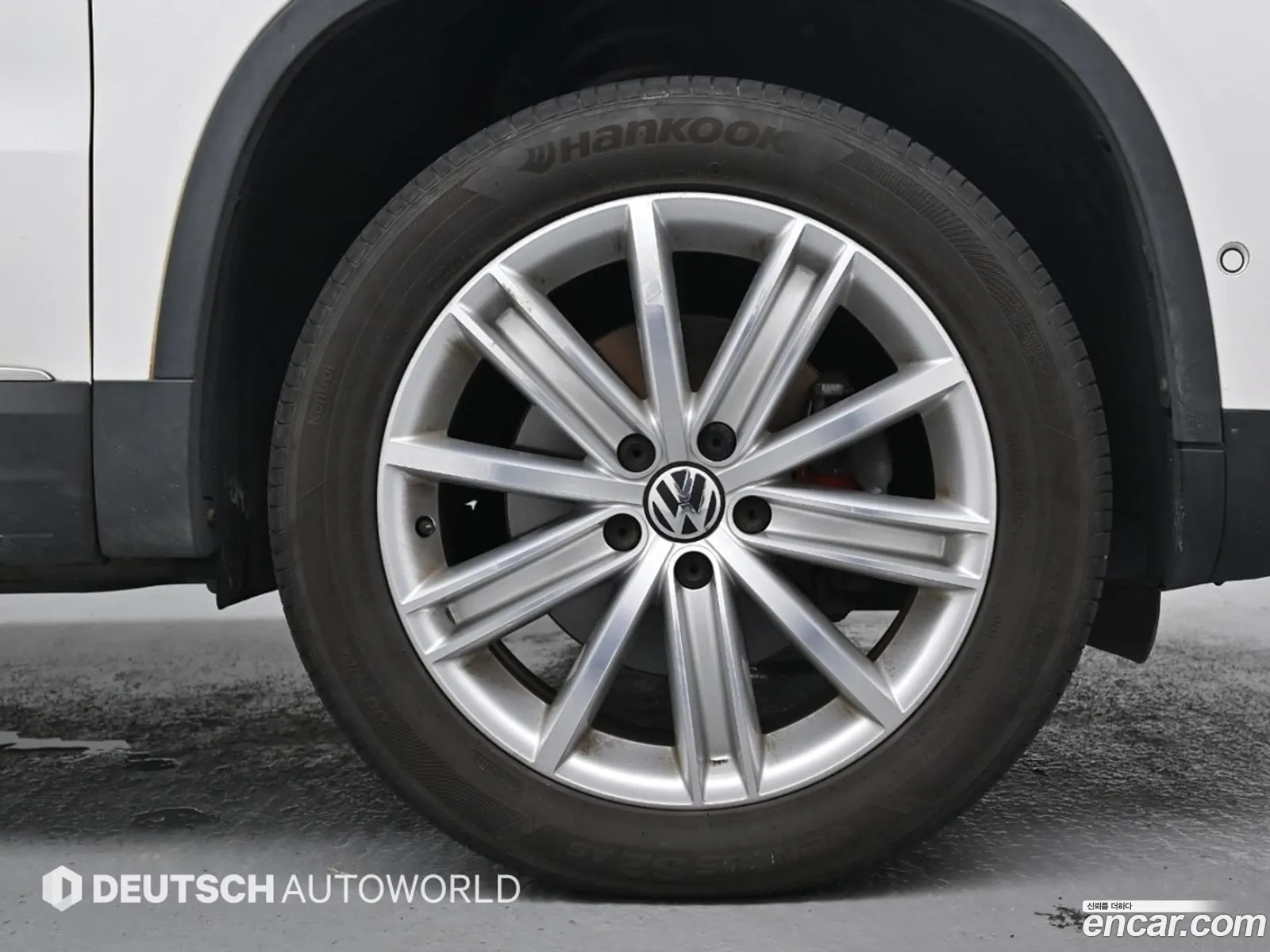 Volkswagen New Tiguan 20 Tdi Premium 5N - фотография 12143081