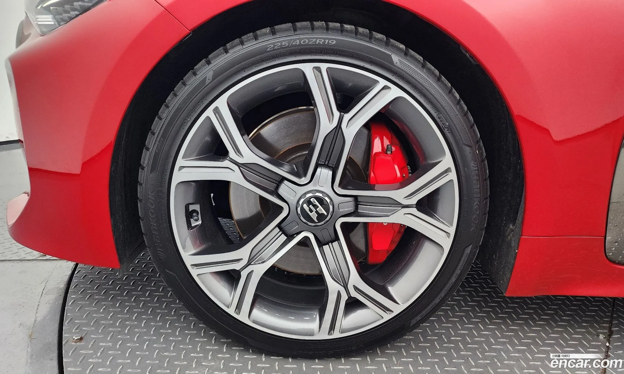 Kia Stinger 20 Turbo 2Wd Platinum - фотография 18810982