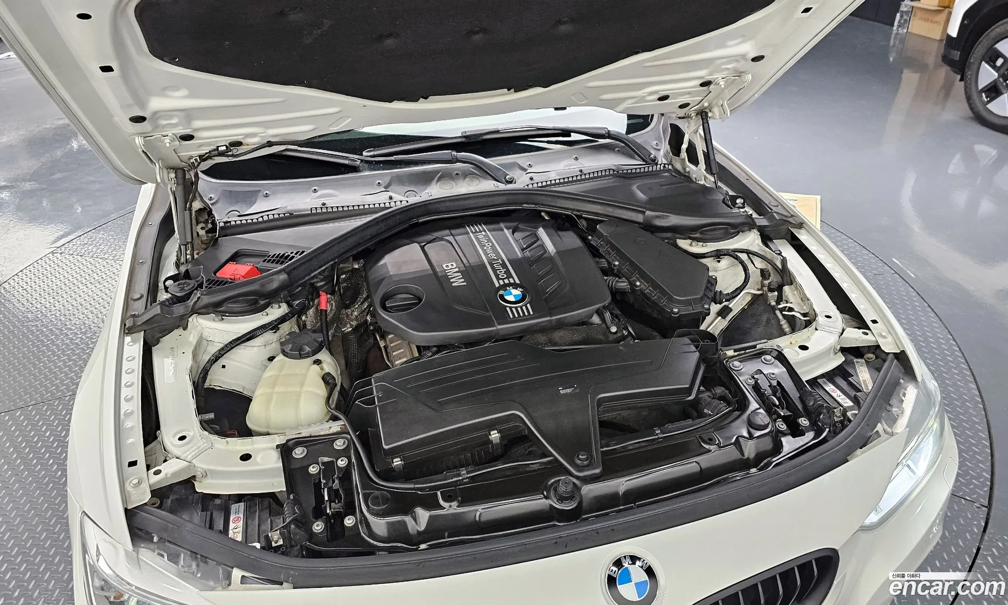 BMW 3 Series F30 320D Sports - фотография 15326358
