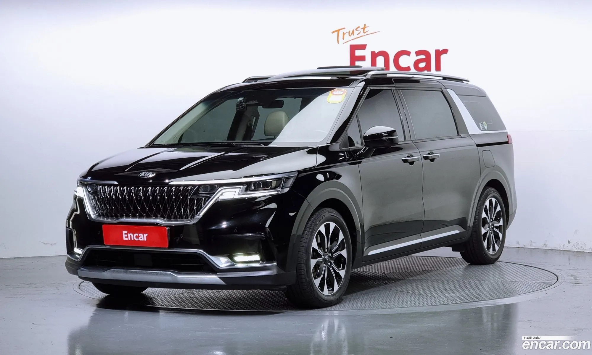 Kia Carnival 4Th Generation 9-Seater Signature - фотография 18810942