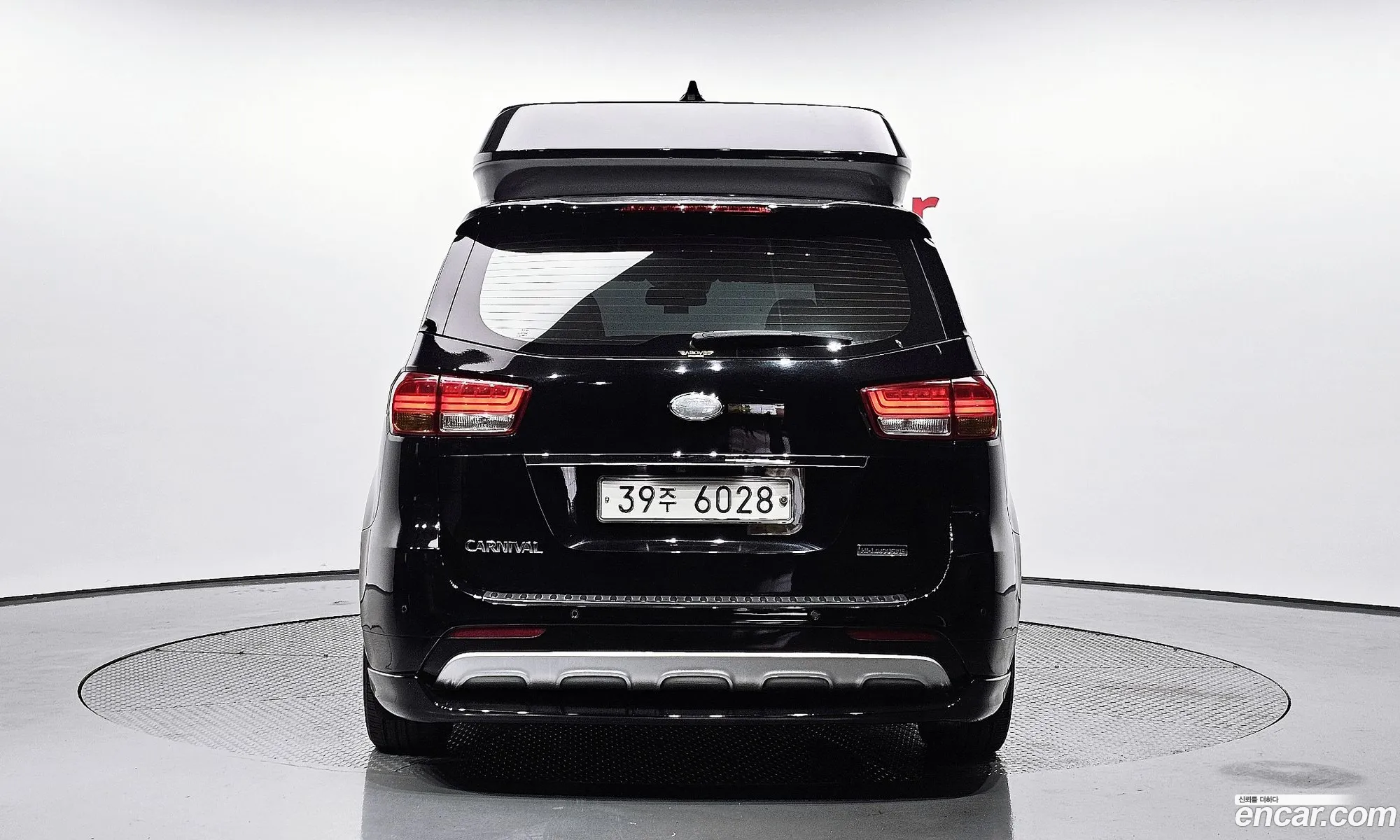 Kia All New Carnival 9-Seater High Limousine Noblesse - фотография 18810921