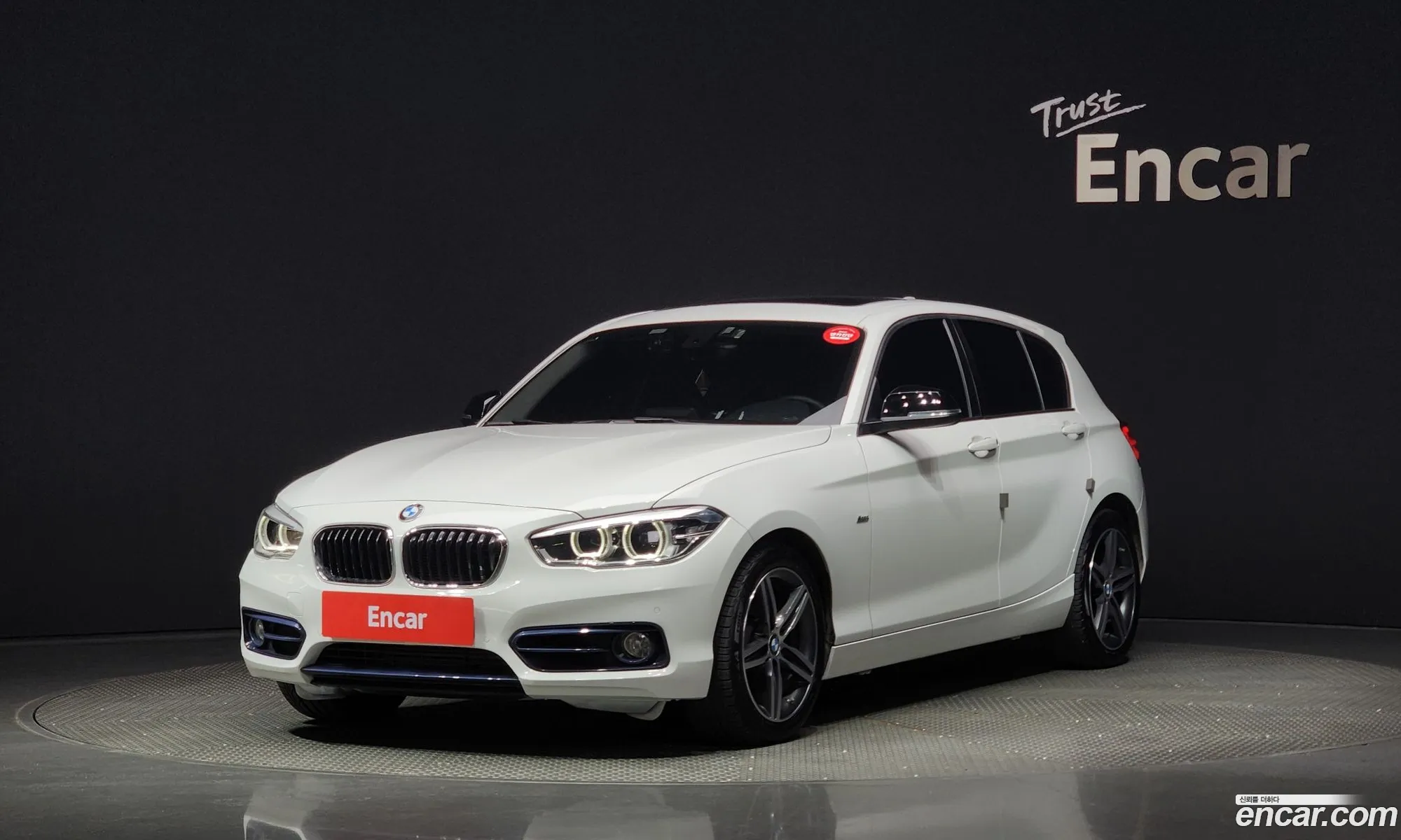 BMW 1 Series F20 118D Sports 5-Door - фотография 15296356