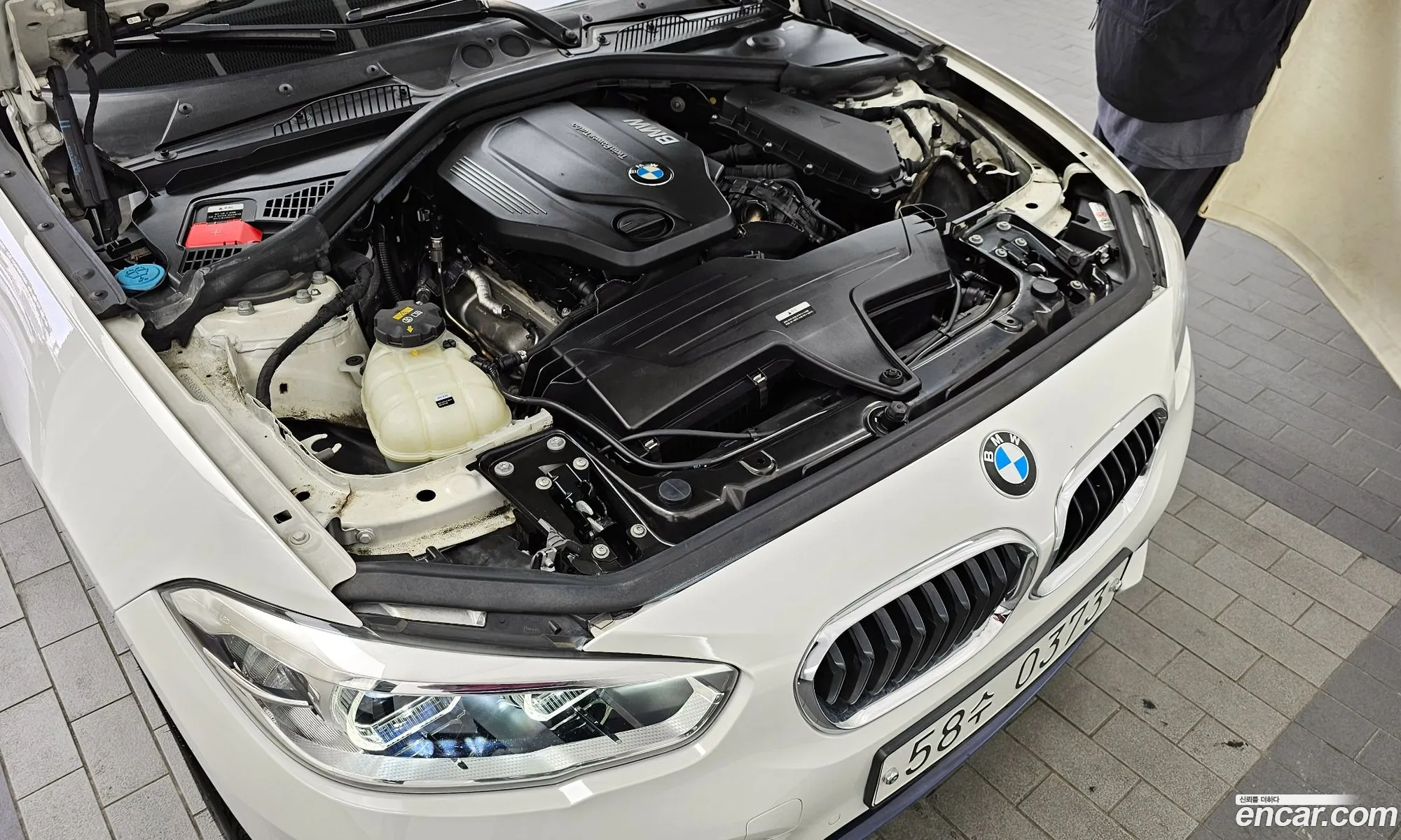 BMW 1 Series F20 118D Sports 5-Door - фотография 15296361