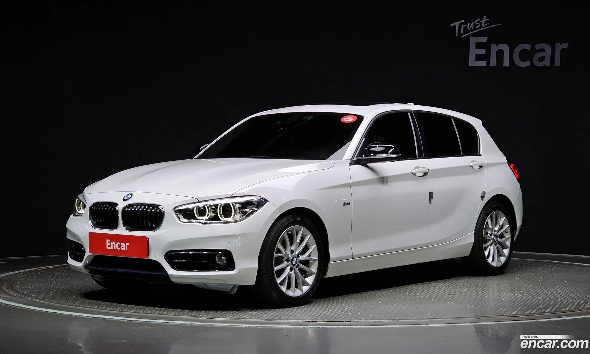 BMW 1 Series F20 118D Sports 5-Door - фотография 15296344