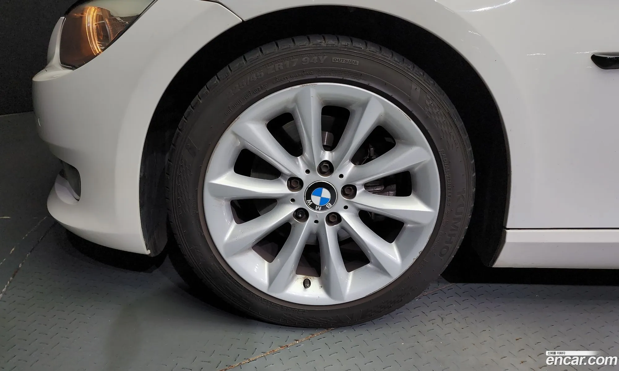3 Series E90328I Convertible - фотография 15296311