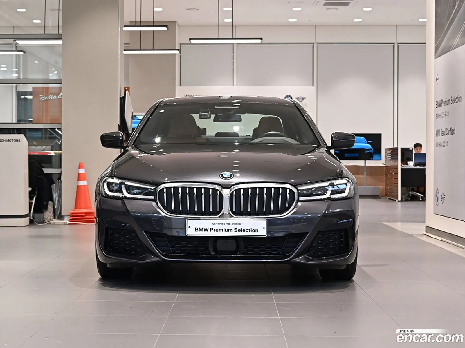 BMW 5 Series G30 520I M Sports - фотография 15332470