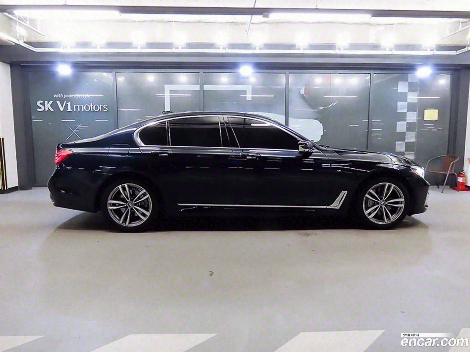 BMW 7 Series G11 730D xDrive M Sports - фотография 15332446