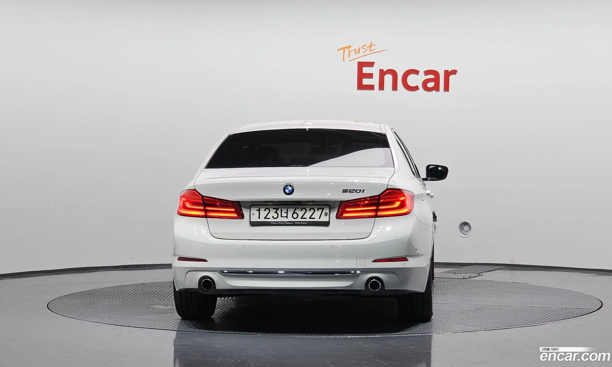 5 Series G30520I Luxury - фотография 15332435