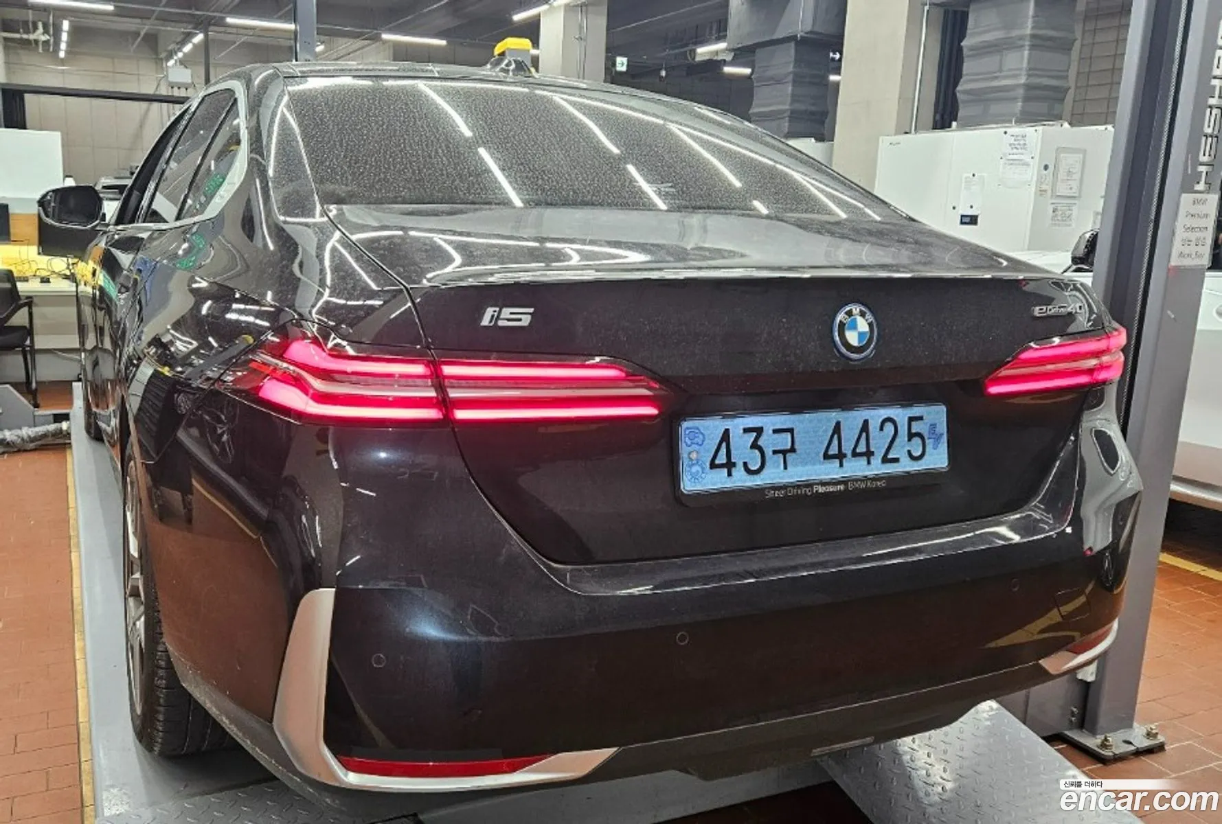 BMW I5 G60 Edrive 40 - фотография 15332414