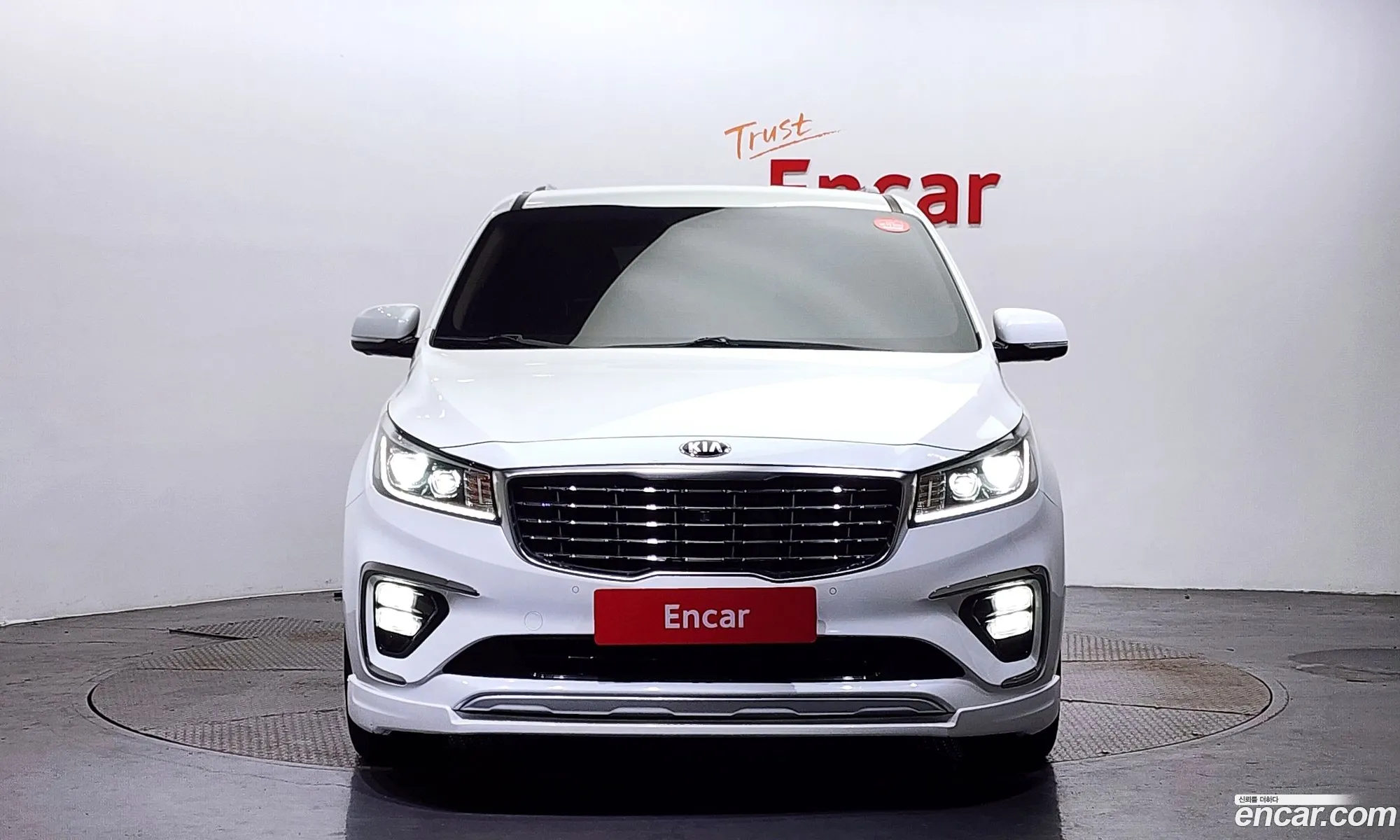 Kia The New Carnival 9-Seater Noblesse Special - фотография 1693986