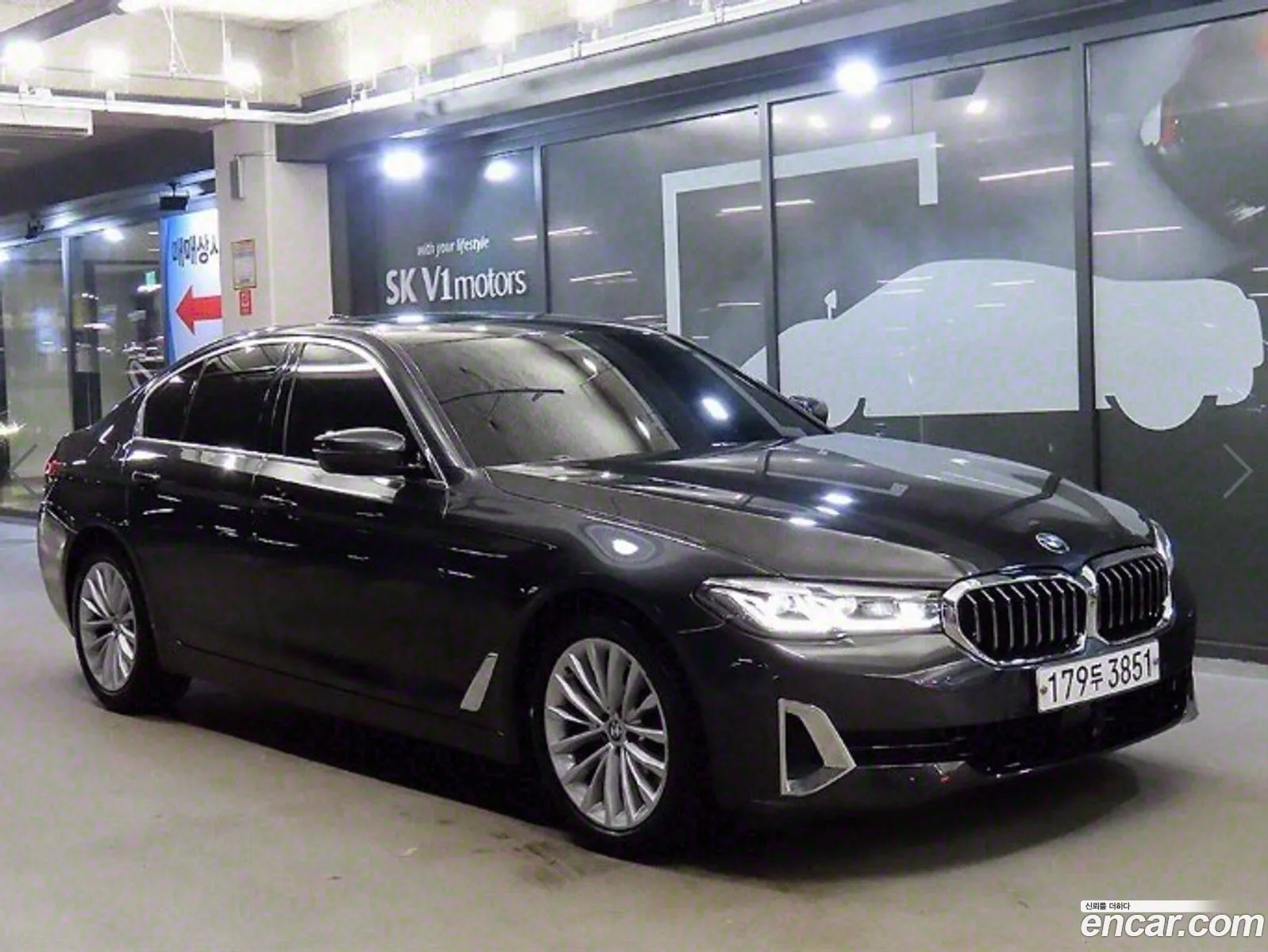 BMW 5 Series G30 520I Luxury - фотография 15366690