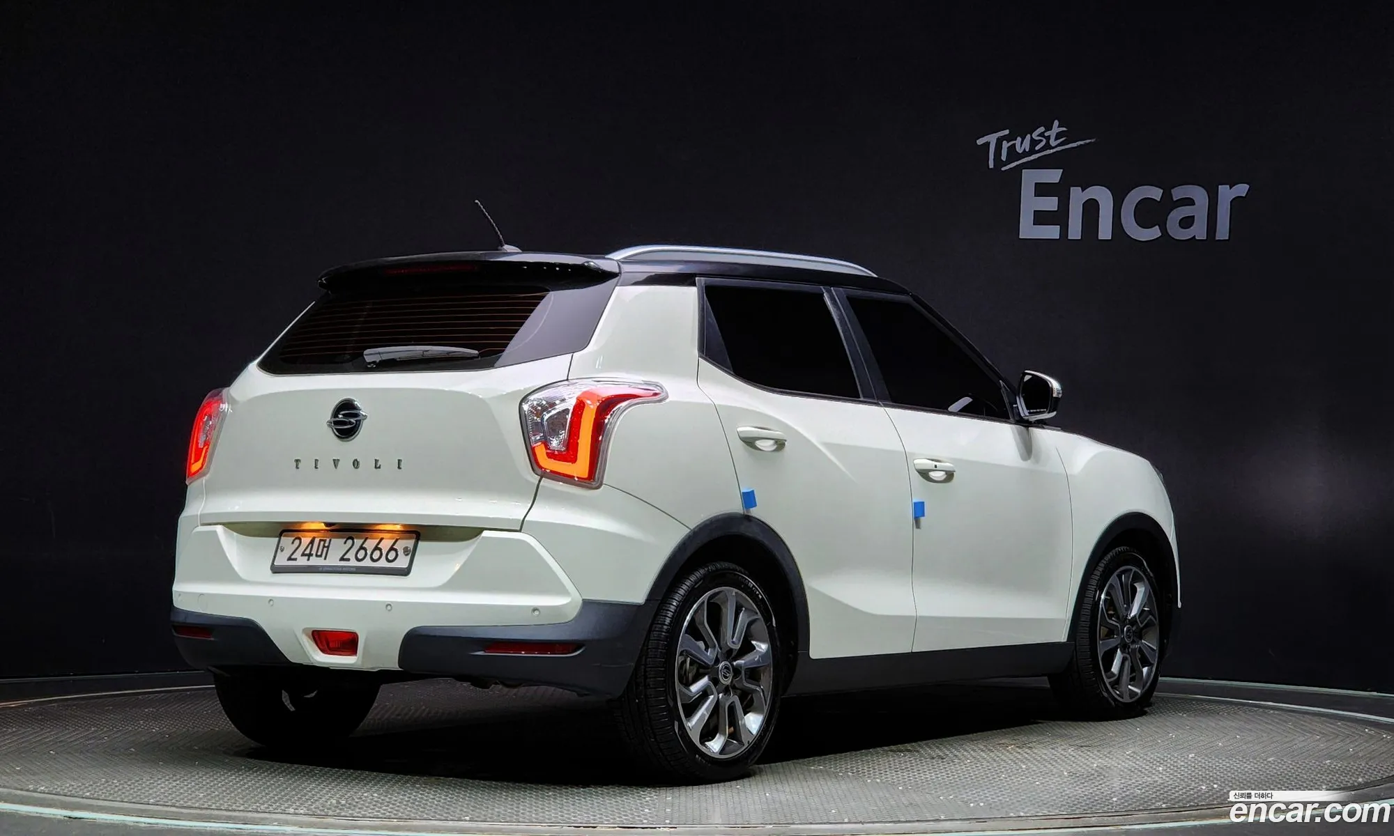 Kg Mobility Ssangyong Tivoli Lx 2Wd Top-Of-The-Line Model - фотография 7903662