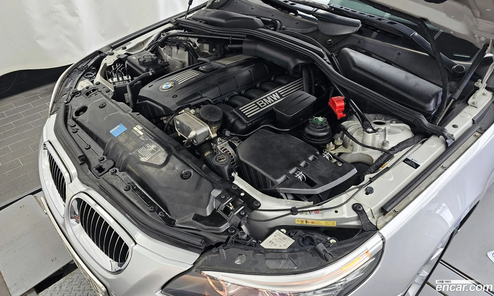 BMW 5 Series E60 528I Sedan - фотография 15366682