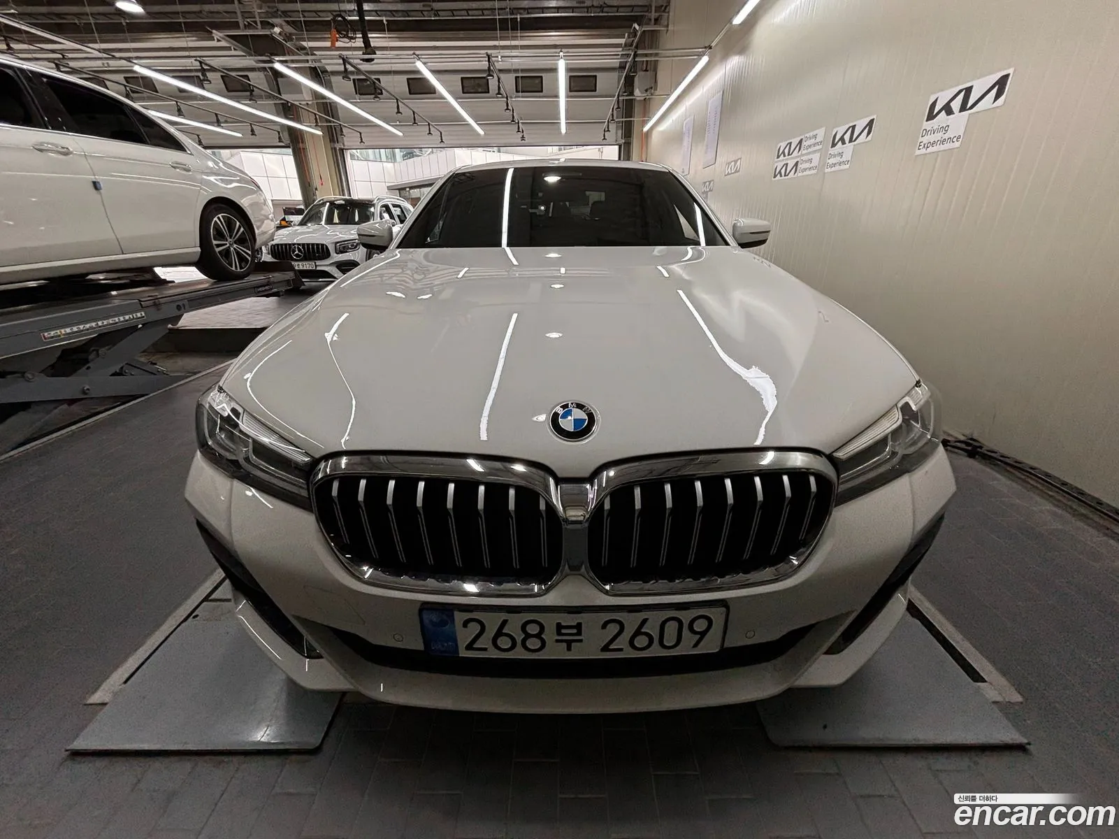 BMW 5 Series G60 520I M Sports - фотография 15329423