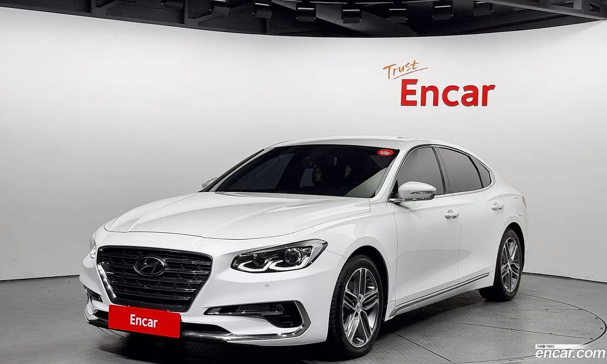 Hyundai Grandeur Ig 30 Lpi Modern Rental Car - фотография 11774462