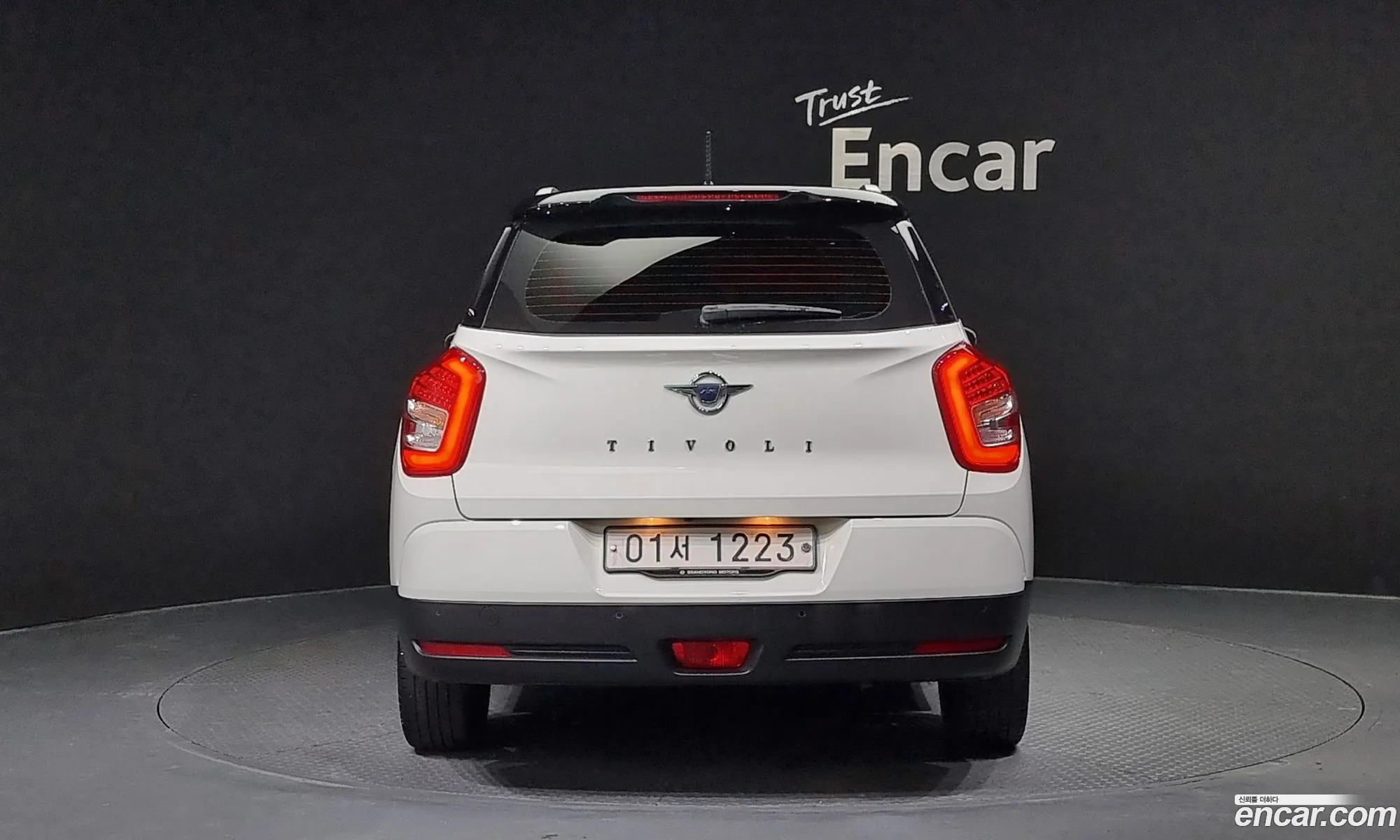 Kg Mobility Ssangyong Tivoli Air Diesel Ix 2Wd - фотография 8389888