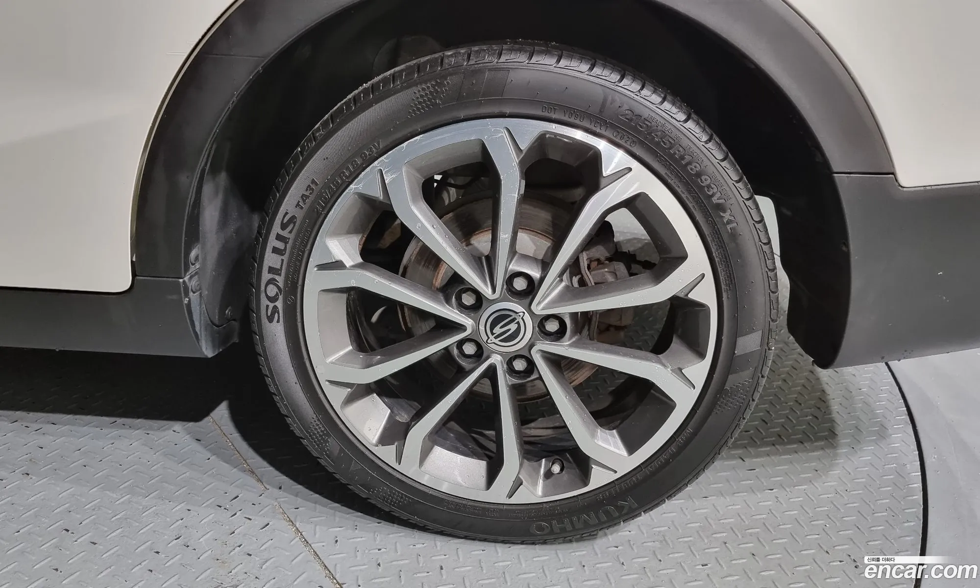 Kg Mobility Ssangyong Tivoli Air Diesel Ix 2Wd - фотография 8389889