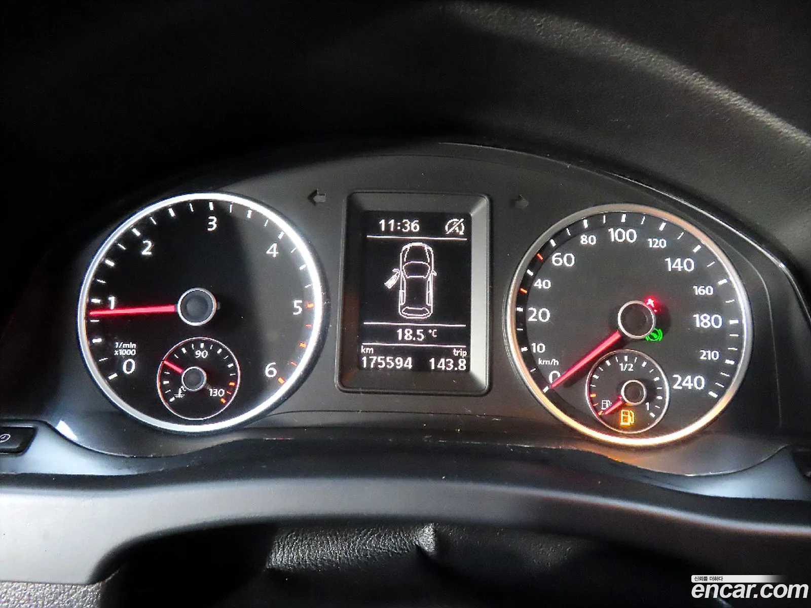 Volkswagen New Tiguan 20 Tdi Comfort 5N - фотография 12055469