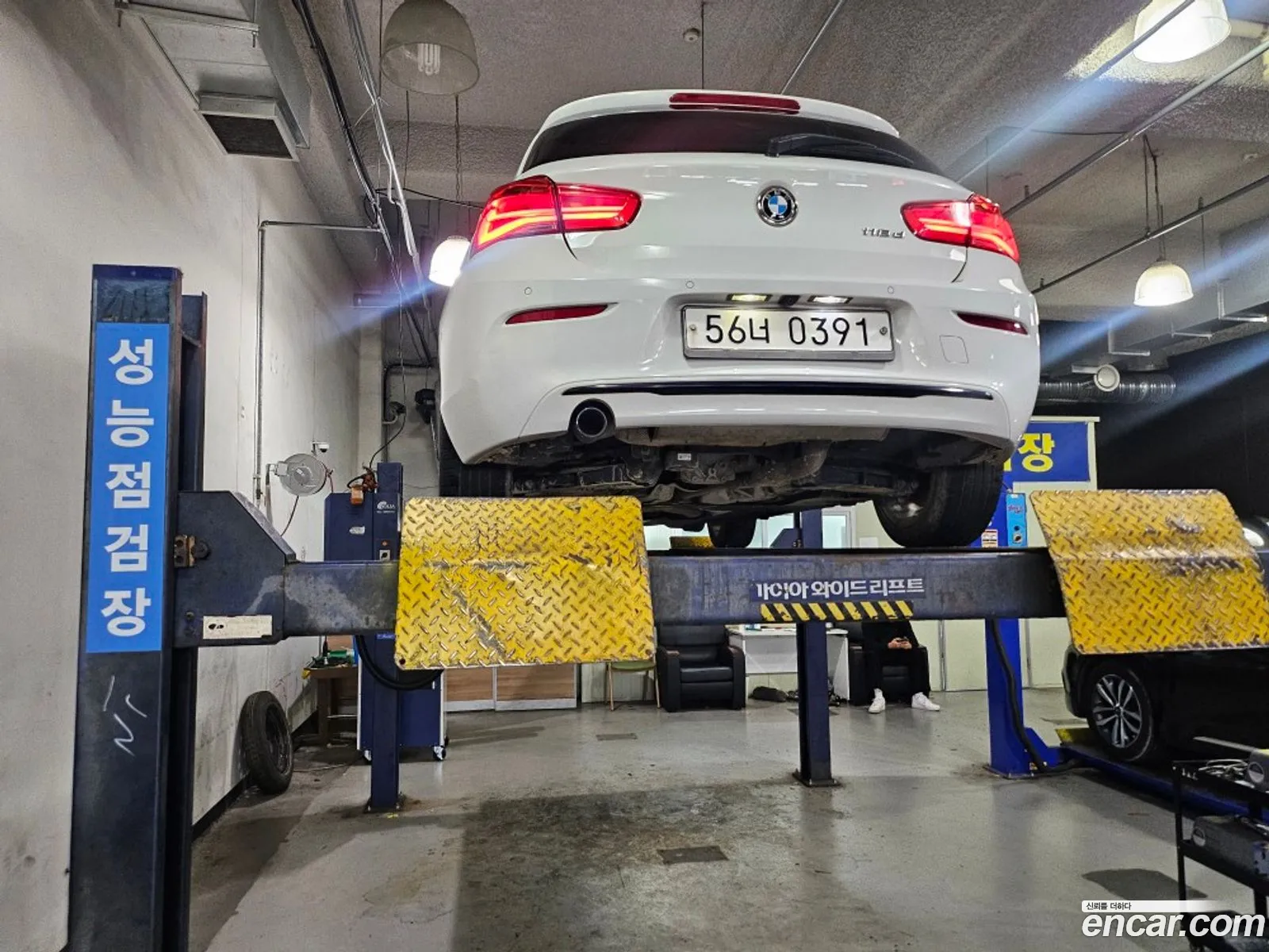 BMW 1 Series F20 118D Sports 5-Door - фотография 15329367