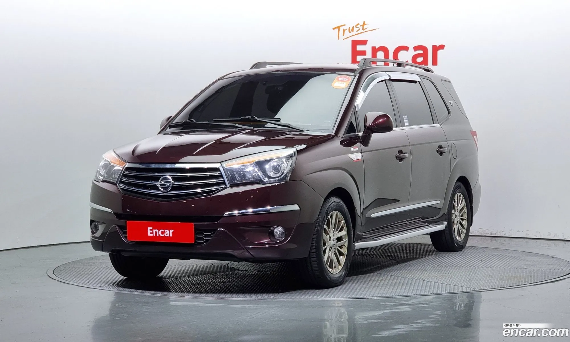 Korando Turismo 4Wd Extreme 11-Seater - фотография 7995004