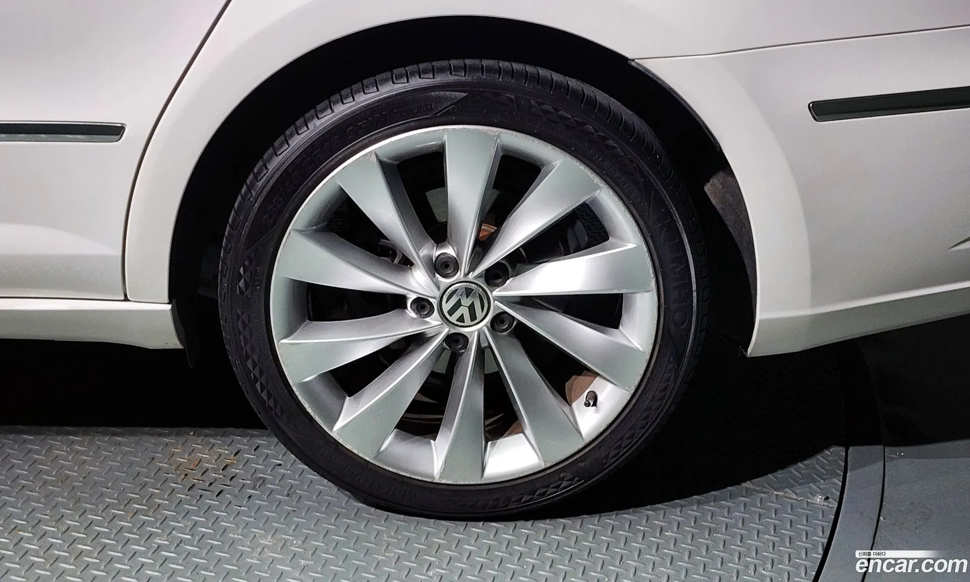 Volkswagen New Cc 20 Tdi Bluemotion - фотография 12055457