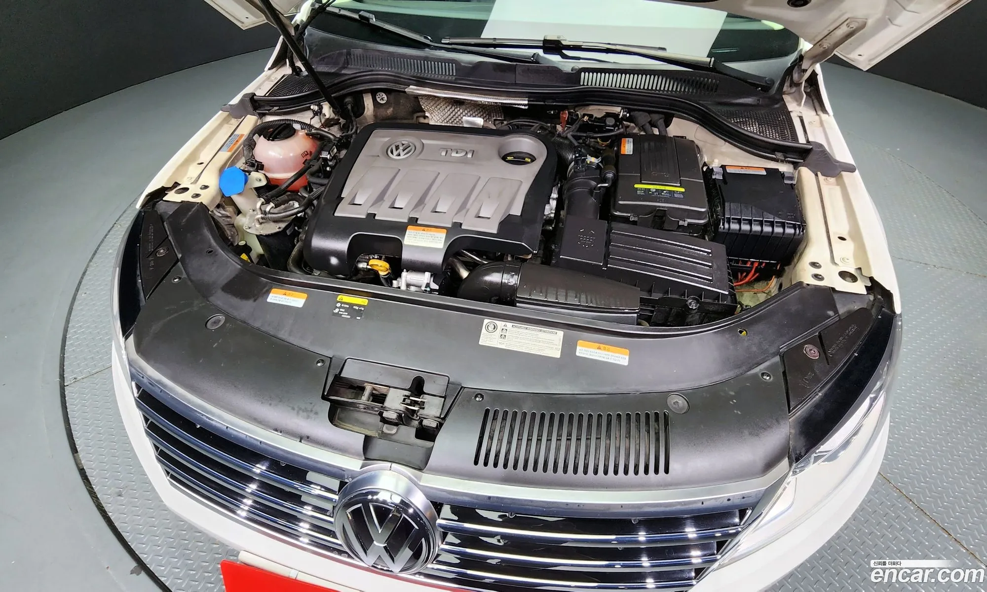 Volkswagen New Cc 20 Tdi Bluemotion - фотография 12055458