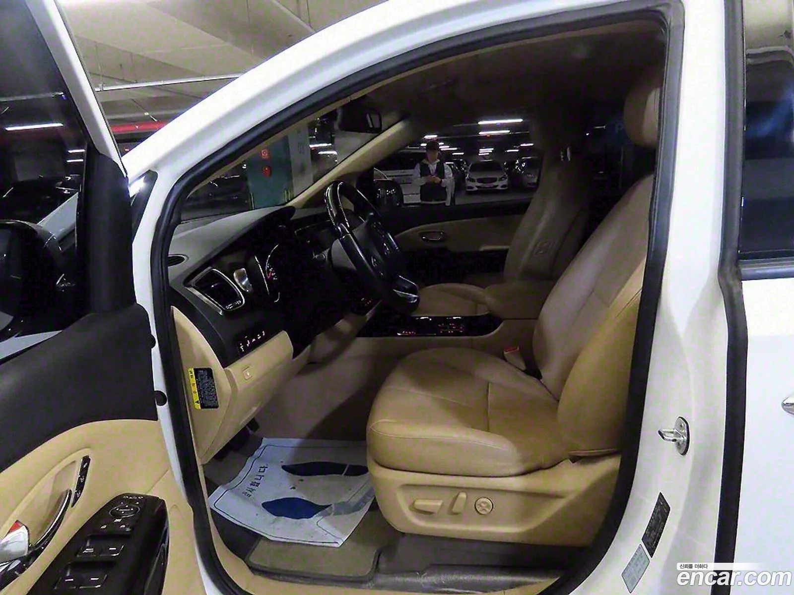 Kia The New Carnival Gasoline 7-Seater Limousine President - фотография 1699949