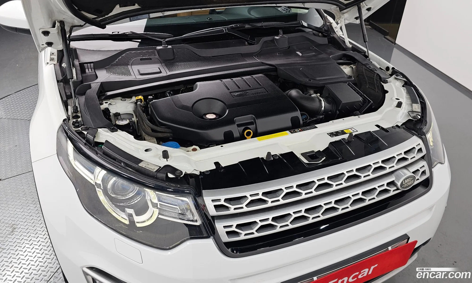 Land Rover Discovery Sports 20 Td4 Hse Luxury - фотография 4704903