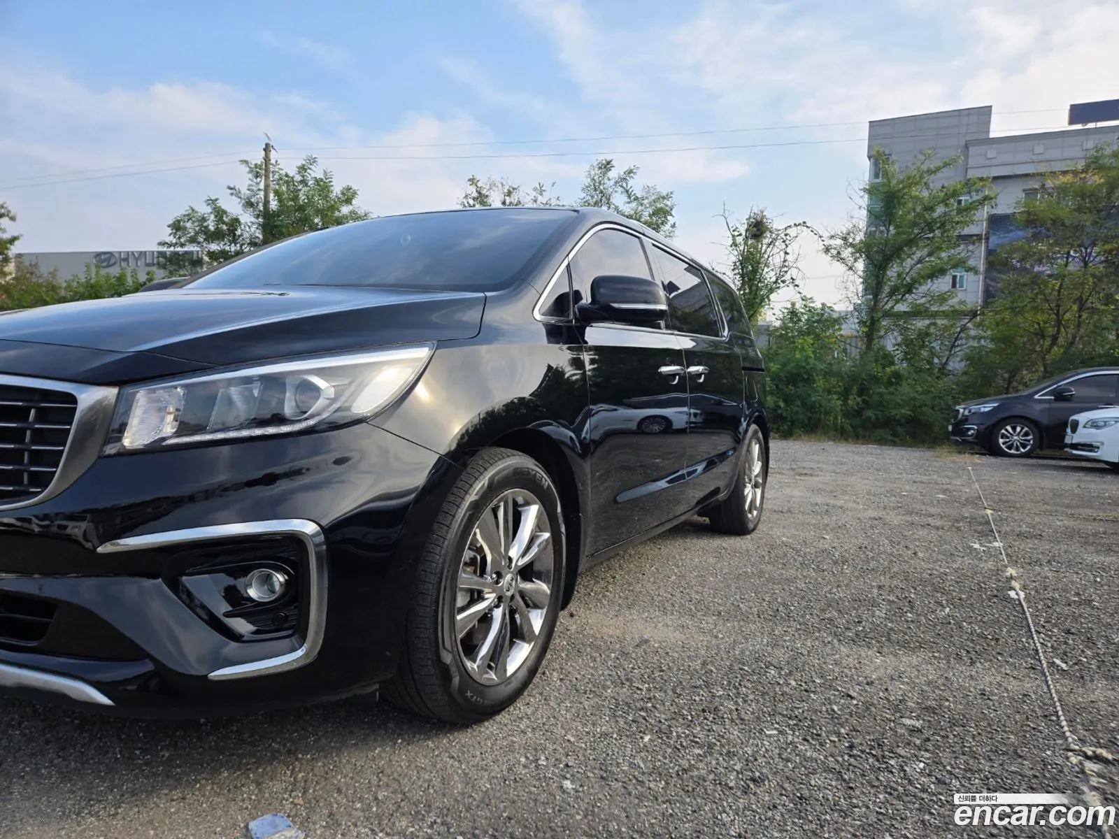 Kia The New Carnival 9-Seater Prestige - фотография 948483