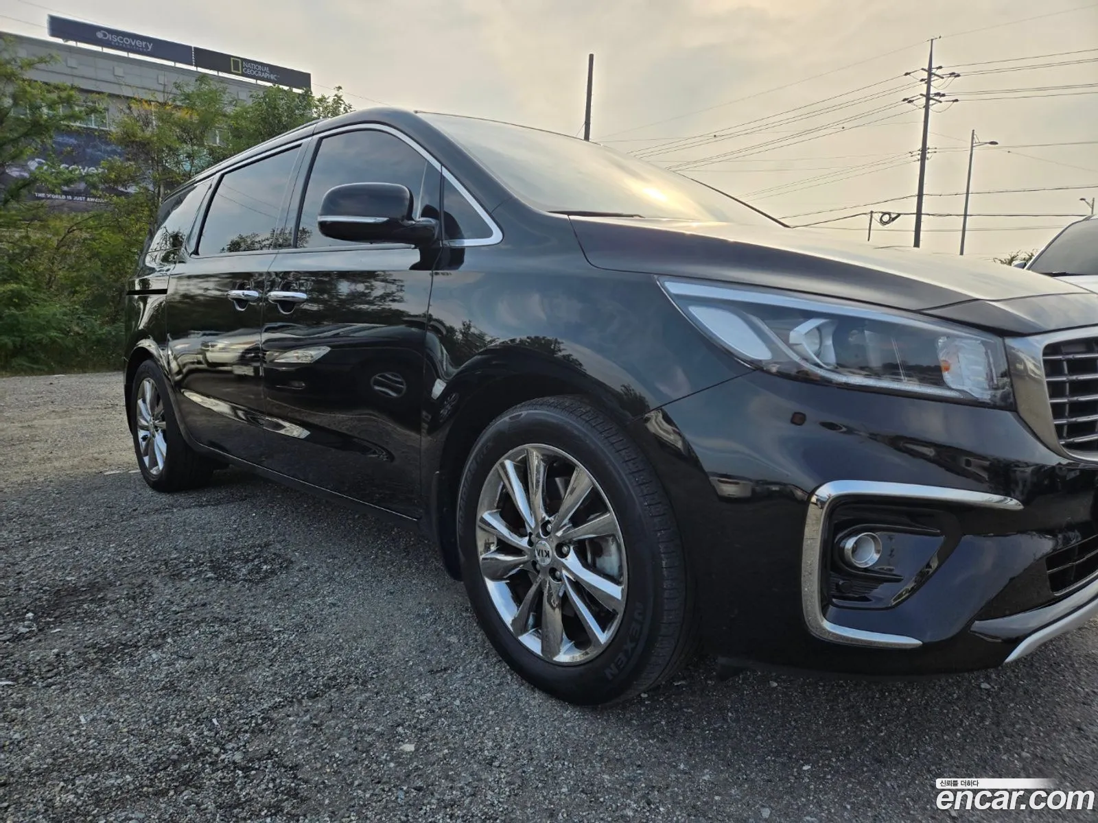 Kia The New Carnival 9-Seater Prestige - фотография 948484