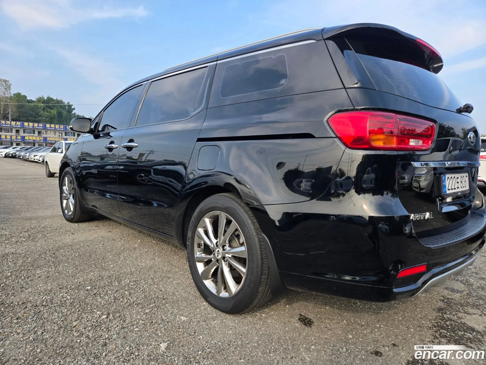 Kia The New Carnival 9-Seater Prestige - фотография 948486